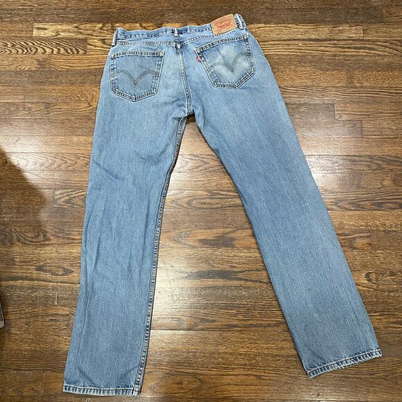 Levi's 505 Straight Fit Jeans Size 36 X 34 Cotton Denim Classic Cut Medium Wash - Picture 2 of 13